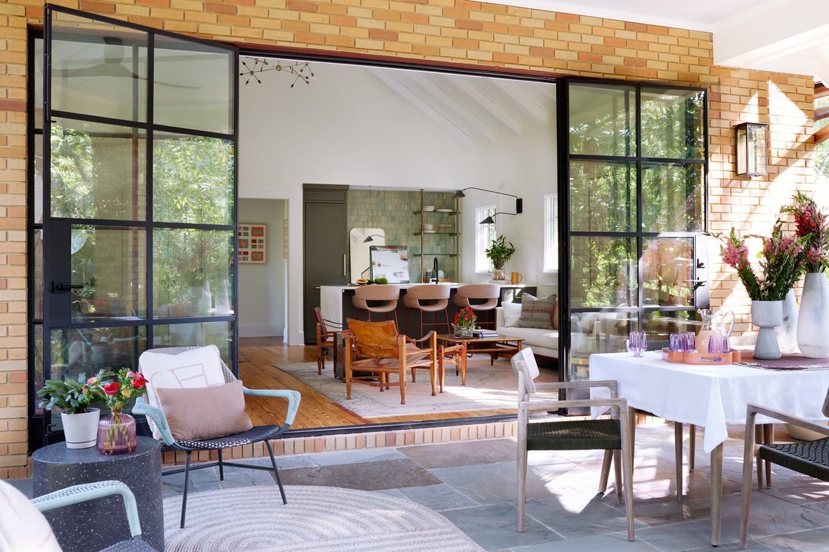 carriage_house_porch_druid_hills_atlanta_ga